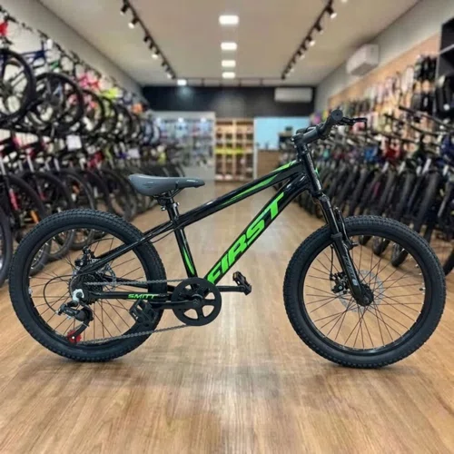 Bicicleta First Aro 20 Smitt Juvenil 7v Freio Disco Preto com Verde