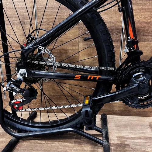 Bicicleta First Aro 24 Smitt Juvenil 21v Freio Disco Grafite com Laranja e Preto tam 13,5