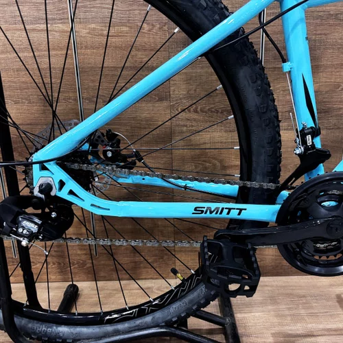 Bicicleta First Aro 29 Smitt Feminina 21v Freio Disco Azul Claro com Preto Tam 15,5