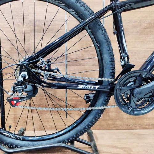 Bicicleta First Aro 29 Smitt Feminina 21v Freio Disco Preto com Prata Tam 15,5