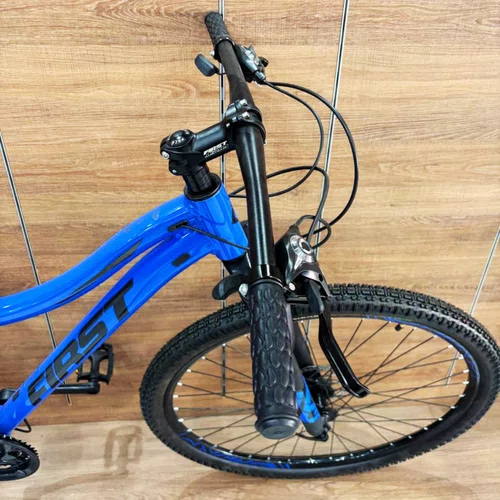 Bicicleta First Aro 29 Smitt Feminina 21v Freio Disco Azul Hunter com Preto Tam 15,5