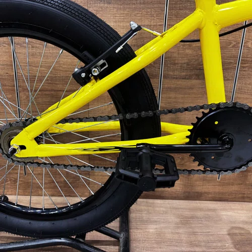 Bicicleta GTA Aro 20 BMX Flip Amarelo com Preto