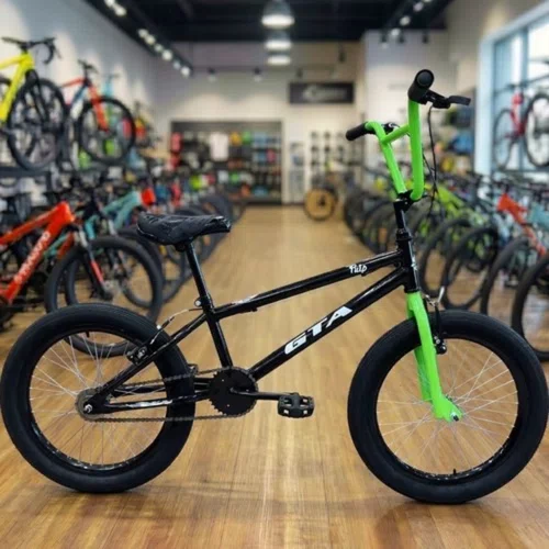 Bicicleta GTA Aro 20 BMX Flip Preto com Verde