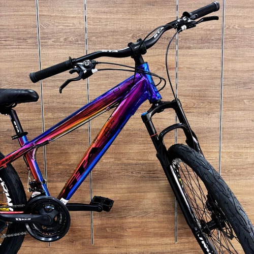 Bicicleta GTA Aro 26 Rebel Freeride 21v Freio à Disco Camaleão