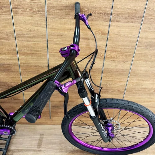 Bicicleta GTA Aro 26 Freeride Gravity Single Violeta Galático