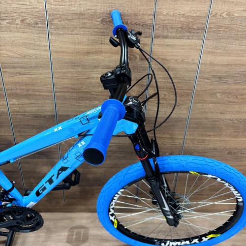 Bicicleta GTA Aro 26 Rebel Freeride 21v Freio Disco Azul