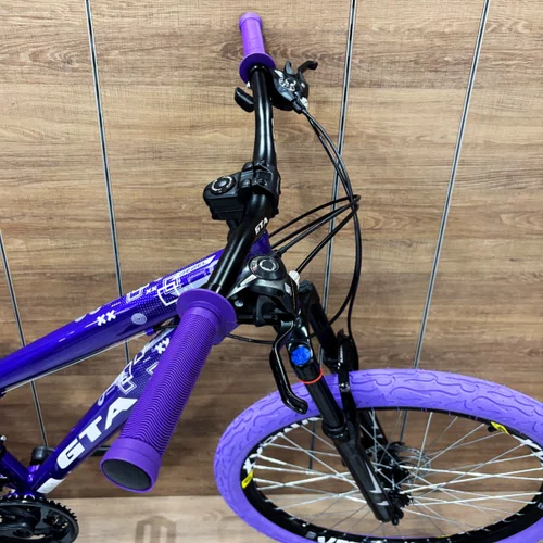 Bicicleta GTA Aro 26 Rebel Freeride 21v Freio Disco Roxo