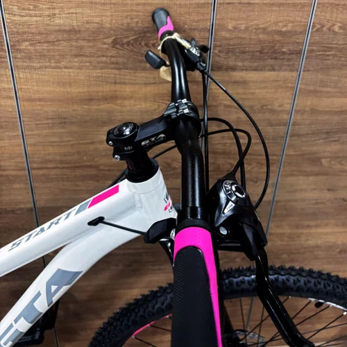 Bicicleta GTA Aro 29 Start Feminina 21v Freio Disco Branco com Cinza e Rosa tam 15,5