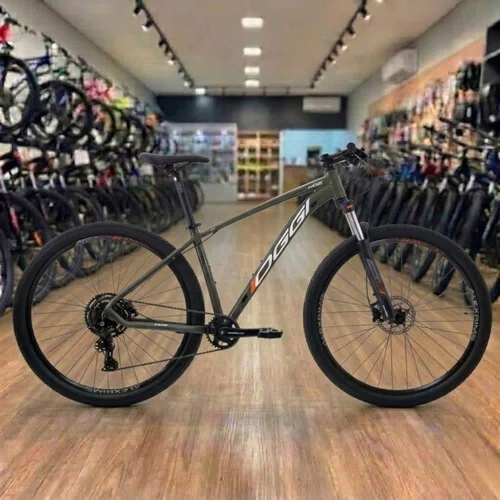 Bicicleta Oggi Aro 29 HDS Alum 8v Shimano Freio Hidráulico