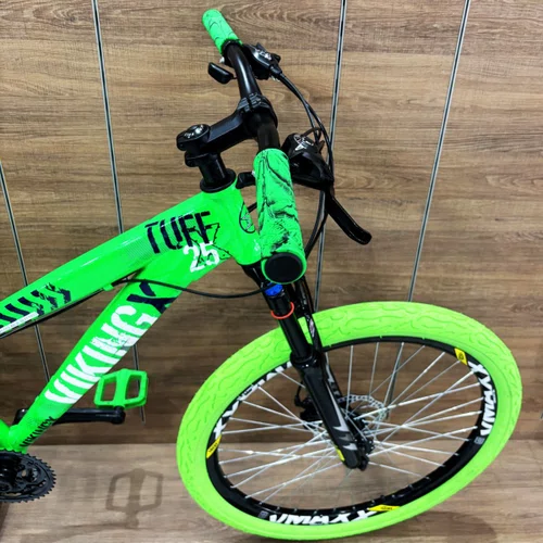Bicicleta Viking Aro 26 Dirt JTuff25 21V Freio Disco Verde Neon Com Verde