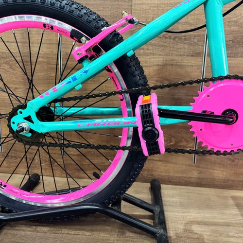 Bicicleta Wendy Aro 20 Feminina Com Cesta Verde Aniz com Rosa