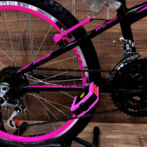 Bicicleta Wendy Aro 24 18M Feminina Com Cesta Preto com Rosa