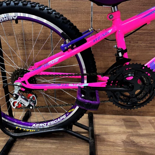 Bicicleta Wendy Aro 24 18M Feminina Com Cesta Rosa Chiclete com Violeta
