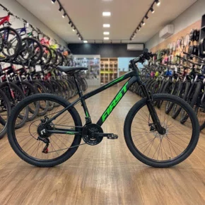 Bicicleta First Aro 24 Smitt Juvenil 21v Freio Disco Preto com Verde Tam 13,5