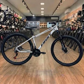 Bicicleta First Aro 29 Smitt 21v Freio Disco Prata com Preto tam 15,5