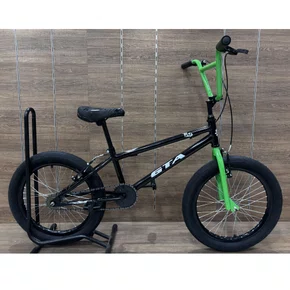 Bicicleta GTA Aro 20 BMX Flip Preto com Verde