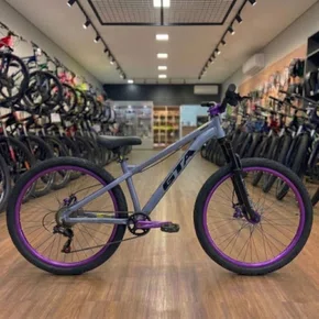 Bicicleta GTA Aro 26 Gravity Freeride Single Cinza com Violeta