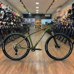 Bicicleta Oggi Aro 29 7.2 Deore 12v Verde com Verm e Cinza tam 15,5