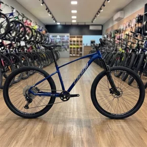 Bicicleta OggiI Aro 29 7.3 Deore 12V Azul com Cinza TAM 19