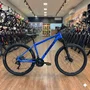 Bicicleta First Aro 29 Smitt 21v Freio Disco Azul Hunter com Preto Tam 17,5