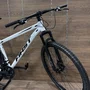 Bicicleta First Aro 29 Smitt 21v Freio Disco Branco Tam 17,5