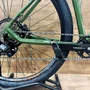 Bicicleta Oggi Aro 29 Hacker HDS 8v Shimano Essa Verde com Branco e Laranja  Tam 15,5
