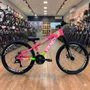 Bicicleta Viking Aro 26 Dirt JTuff25 21V Freio Disco Rosa com Branco e Verde