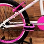 Bicicleta Wendy Aro 20 Feminina Com Cesta Branco com Rosa