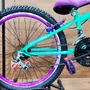 Bicicleta Wendy Aro 24 18M Feminina Com Cesta Verde Aniz com Violeta