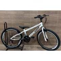Bicicleta Wendy Aro 24 18M Rebaixado Branco com Preto