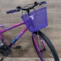 Bicicleta Wendy Aro 26 18 Marchas Rebaixado com Cesta Pink com Violeta